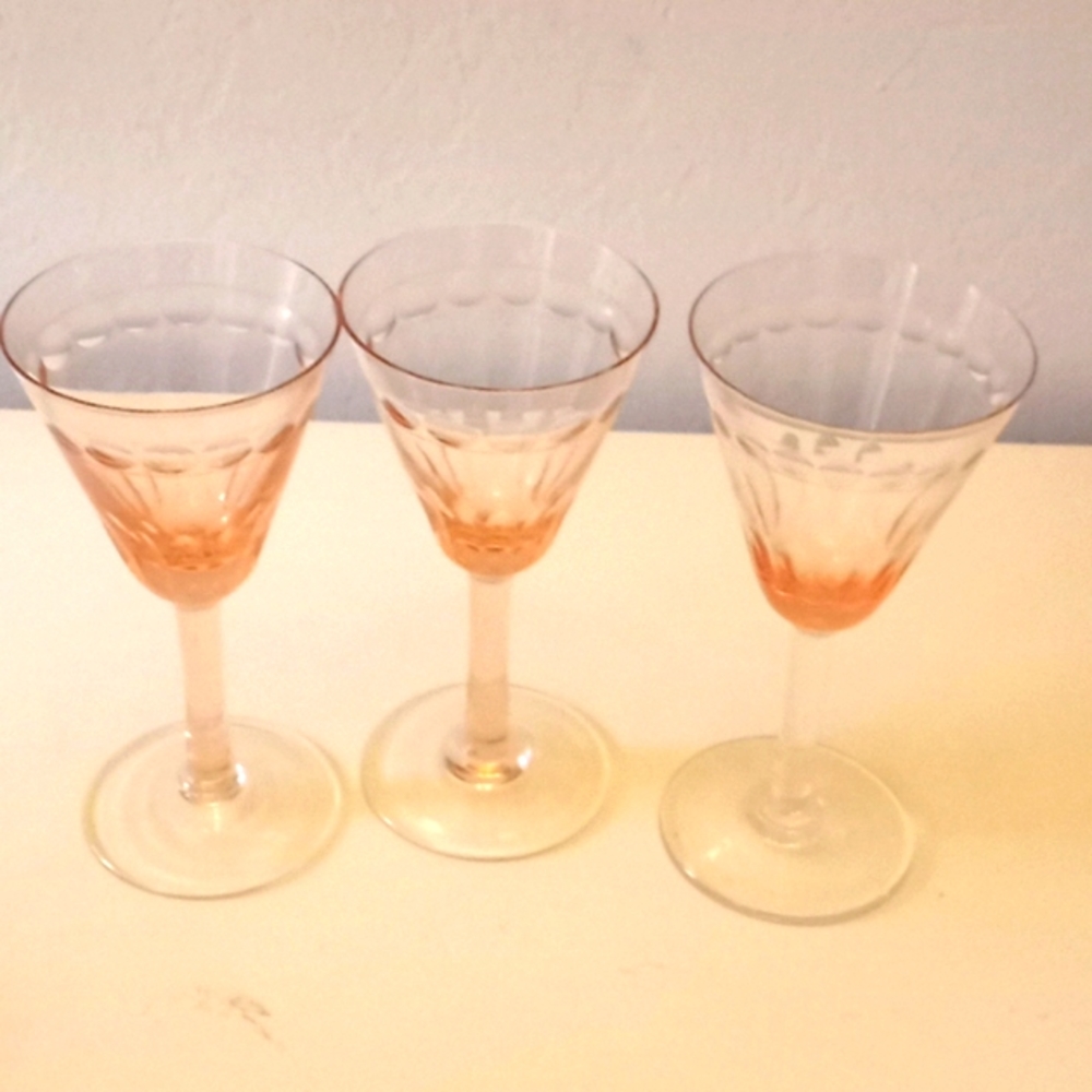 3 pink depression small wine/champagne glass